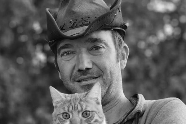 PREMINULA SRPSKA RIJALITI ZVEZDA: Draško umro u SNU?