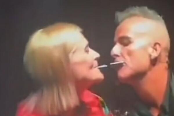 MAĐIONIČAR MU IZVEO ŽENU NASRED BINE: Kad je muž video šta joj radi, ustao je i pesnice su počele da sevaju (VIDEO)