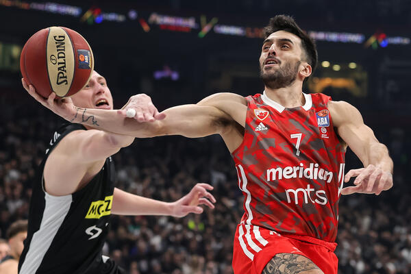 KAMPACO NAPUŠTA ZVEZDU! Supruga objavila oproštajnu poruku koja će rastužiti Delije (FOTO)