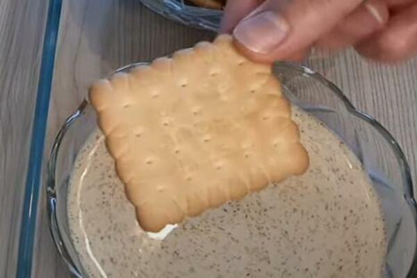 5 RECEPTA ZA POSNE KOLAČE KOJI ĆE VAS OMAMITI SVOJOM SAVRŠENOŠĆU: Svi su sa KEKSOM, a tajna se krije još u OVOME