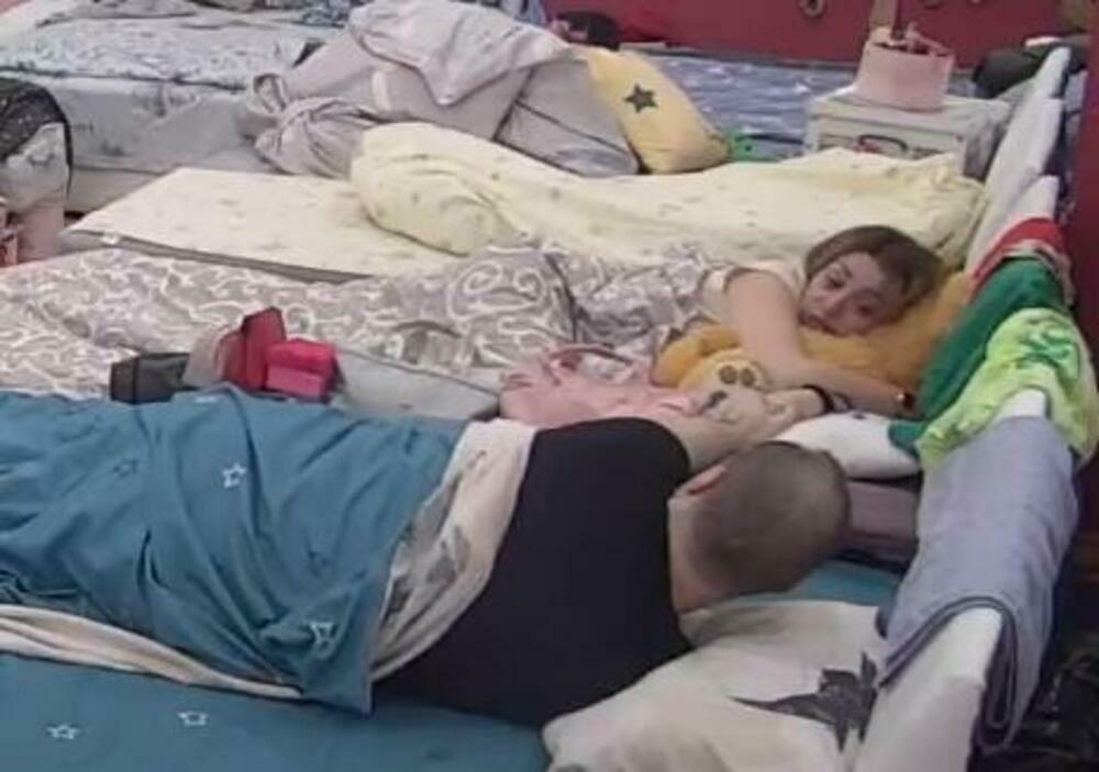 Zvezdan i Ana Spasojevic razgovoraju