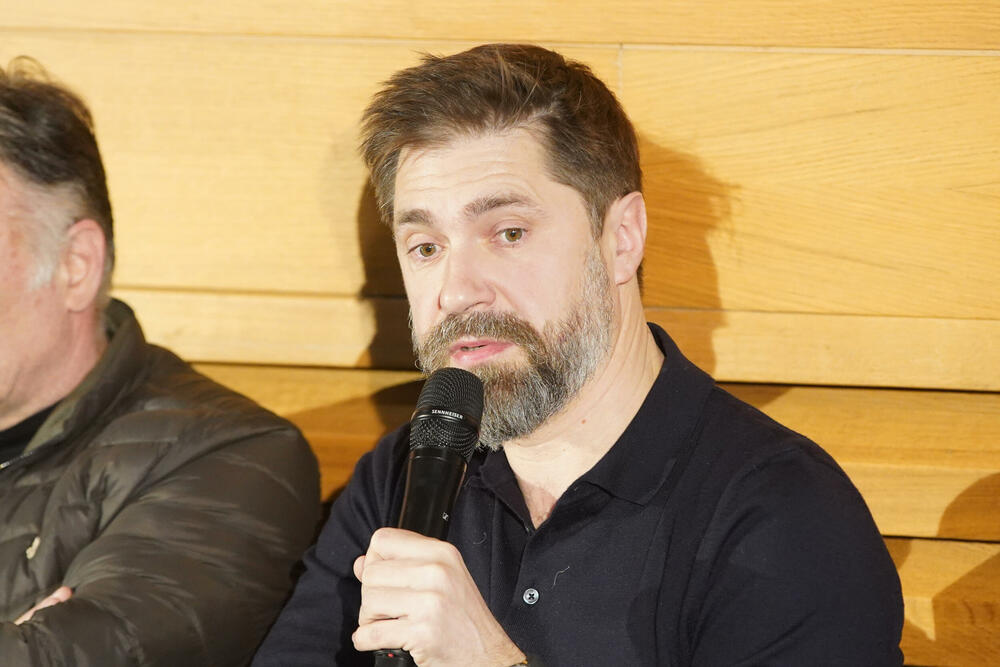 Njegova harizma pleni gde god da se pojavi