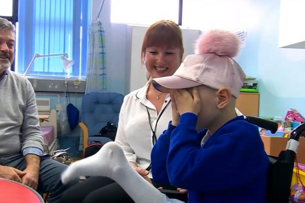 DOKTORI PRIŠILI DEVOJČICI AMPUTIRANU NOGU, ALI NAOPAČKE: Neverovatno je šta je sve POSTIGLA nakon TOGA (VIDEO)