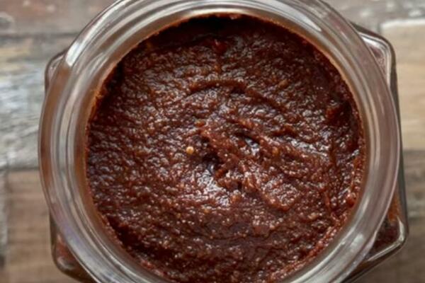 RECEPT ZA ZDRAVU NUTELU, MNOGI TVRDE DA JE BOLJA OD KUPOVNE: Ovakvu možete da jedete i MRŠAVITE u isto vreme