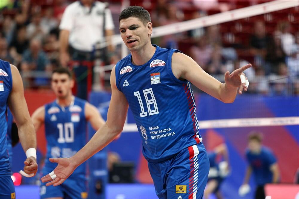 EMOCIJE PROKLJUČALE: Podraščanin nije mogao da sakrije sreću zbog osvojene nagrade! (FOTO)