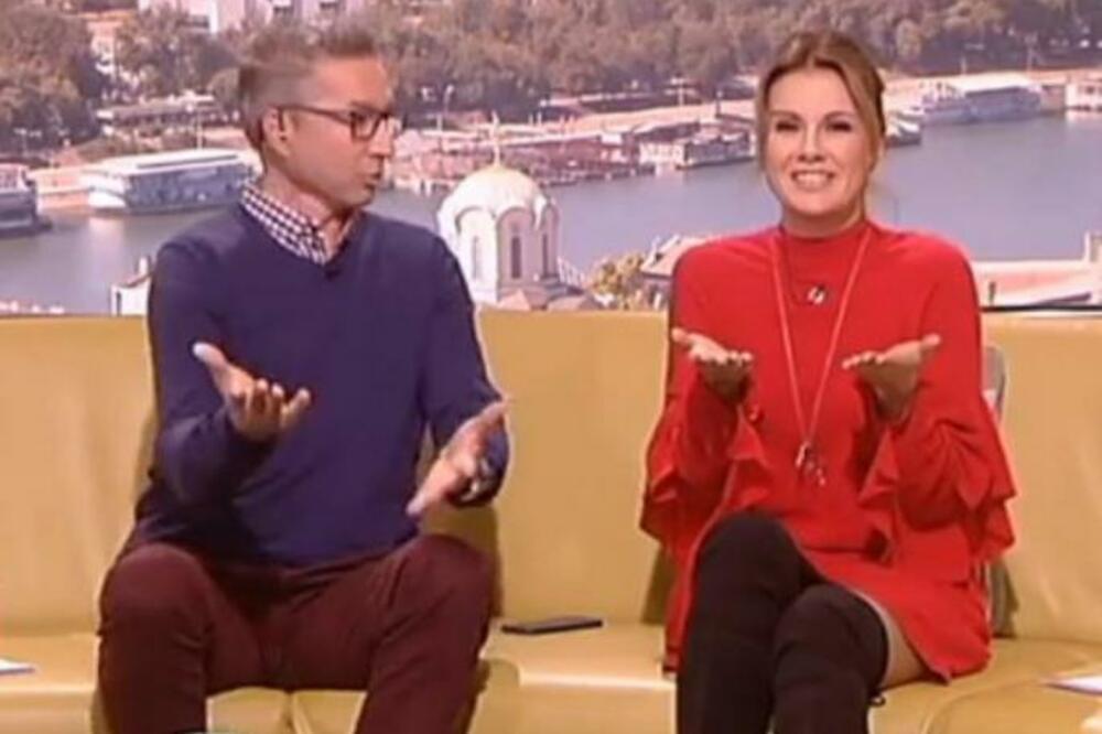 VODITELJI ČITALI NAJAVU ZA NAŠEG ČUVENOG GLUMCA, A ONDA ISPALA VEKA: Snimak su svi zaboravili, ali sad se pojavio