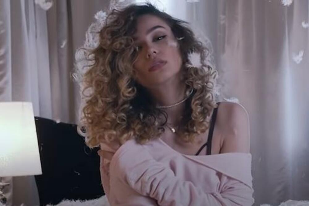 OVA LEPOTICA PRIŽELJKUJE DA IDE NA EVROVIZIJU: Otkrila PLANOVE, pa progovorila o NOVOM BIZNISU