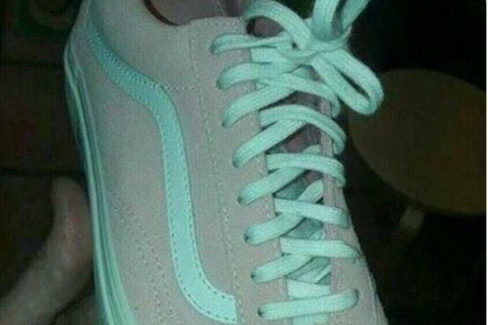 IVANA SA KARABURME OSTALA BEZ PATIKA: Krađa u zgradi pokrenula lavinu komentara, svi osudili SAMO JEDNO