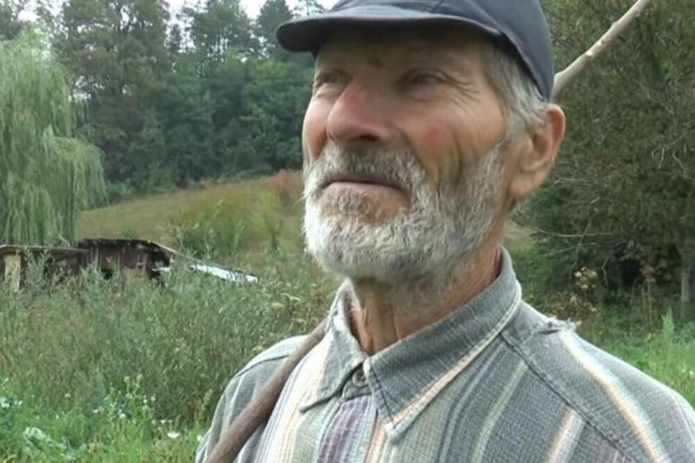 MILUTIN JEDE SAMO OVAKVU HRANU I NIKAD SE NIJE RAZBOLEO: Normalni ljudi to BACAJU U SMEĆE i GADNO IM JE (VIDEO)