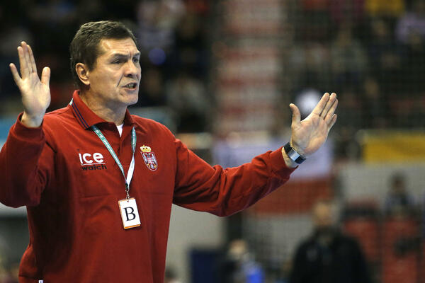 VESELINA VUKOVIĆA PRETUKAO SIN: Bivši selektor rukometne reprezentacije Srbije odbio lekarsku pomoć