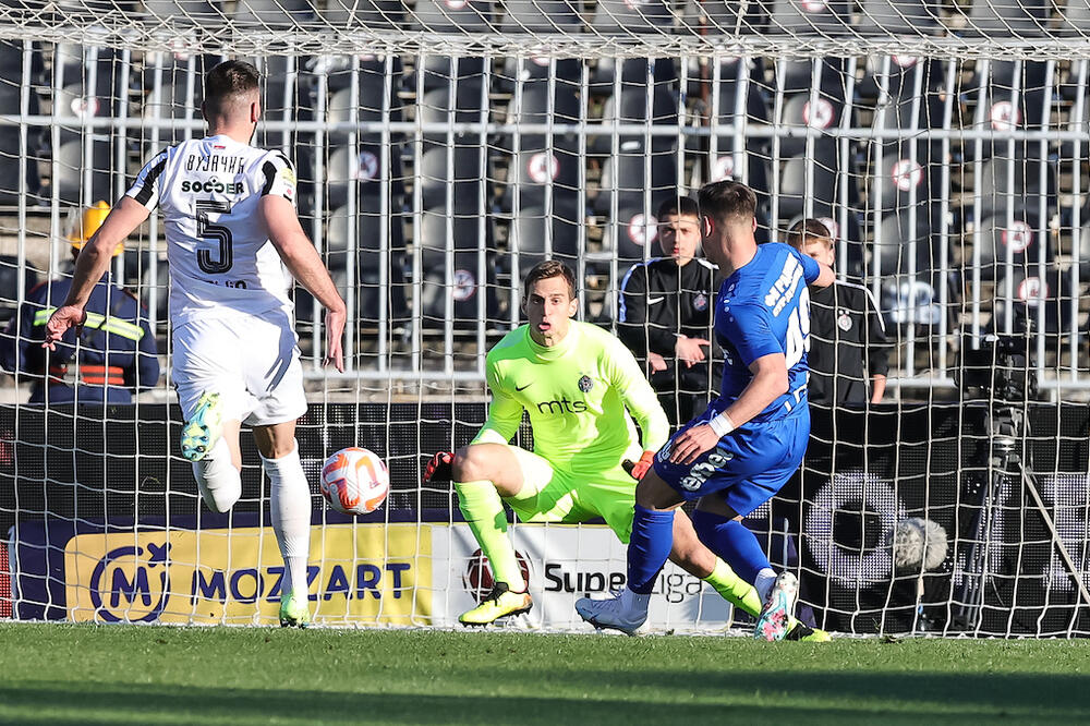 RASPAD SISTEMA U HUMSKOJ: Partizan tri puta pogodio stativu, a ubedljivo gubi od Radnika! (VIDEO)