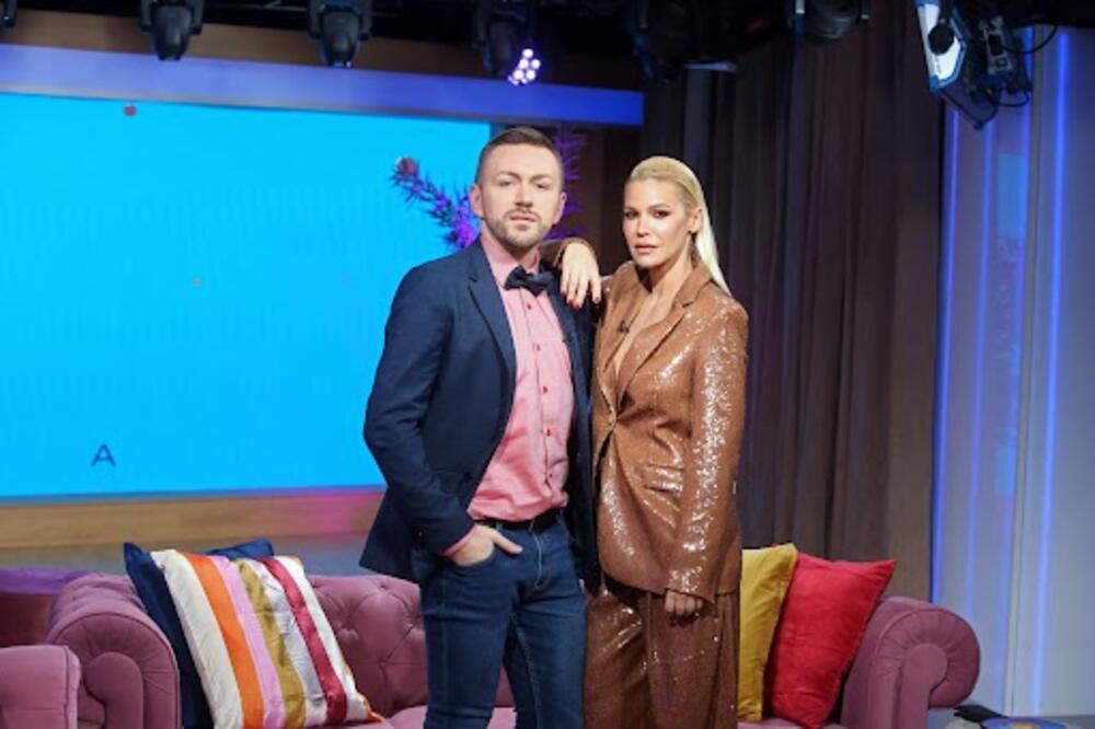 NATAŠA BEKVALAC I SANJA VUČIĆ ŠOKIRALE IVANA U NOVOJ EMISIJI! Gledajte "Divan šou" danas u 14 časova na Kurir TV