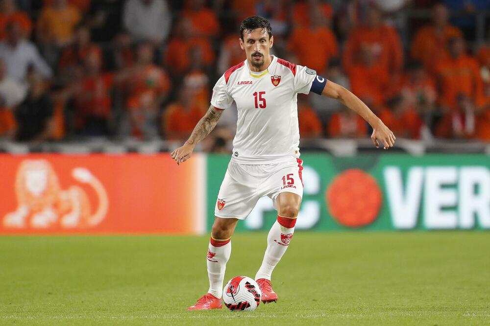 SAVIĆ JOVETIĆEVIM PUTEM! Defanzivac Atletiko Madrida donirao novac za KK Partizan (FOTO)