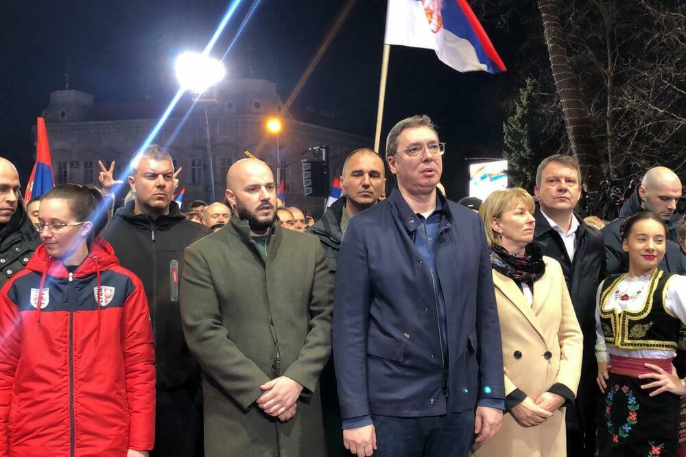 Vučić u Sremskoj Mitrovici najavio nove investicije - MNOGO JE URAĐENO I TEK ĆE SE RADITI, VAŽNO JE DA ČUVAMO MIR