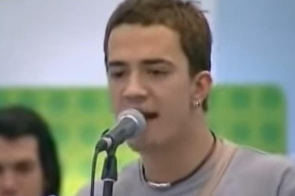 DEVOJKE SU LUDELE ZA NJIM U "OPERACIJA TRIJUMF", OŽENIO JE SVOJU PROFESORKU: Ovako danas izgleda Nikola Sarić Sajko