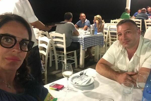 HTEO JE DA BUDE INTIMAN SA BIVŠOM ŽENOM SRĐANA KAČAVENDE? Isplivale PROSTAČKE poruke, narod u šoku