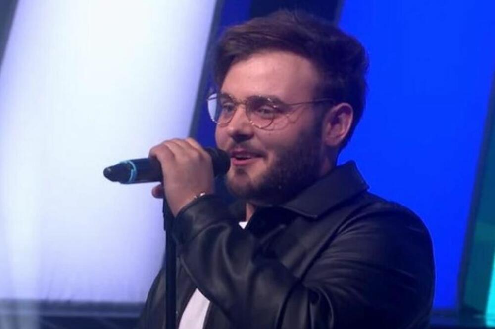 Bukilić je 2018. godine privukao pažnju javnosti i zbog potresne životne priče.