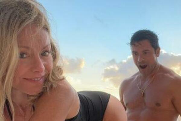 POZNATA GLUMICA SE ONESVESTILA U BRAČNOJ POSTELJI USRED POSLA: U bolnici su rekli DIJAGNOZU, POSLEDICE su još tu