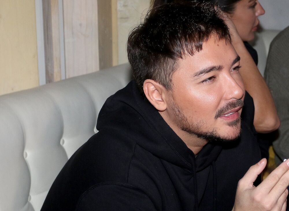 Pevač se u samom startu se izdvojio