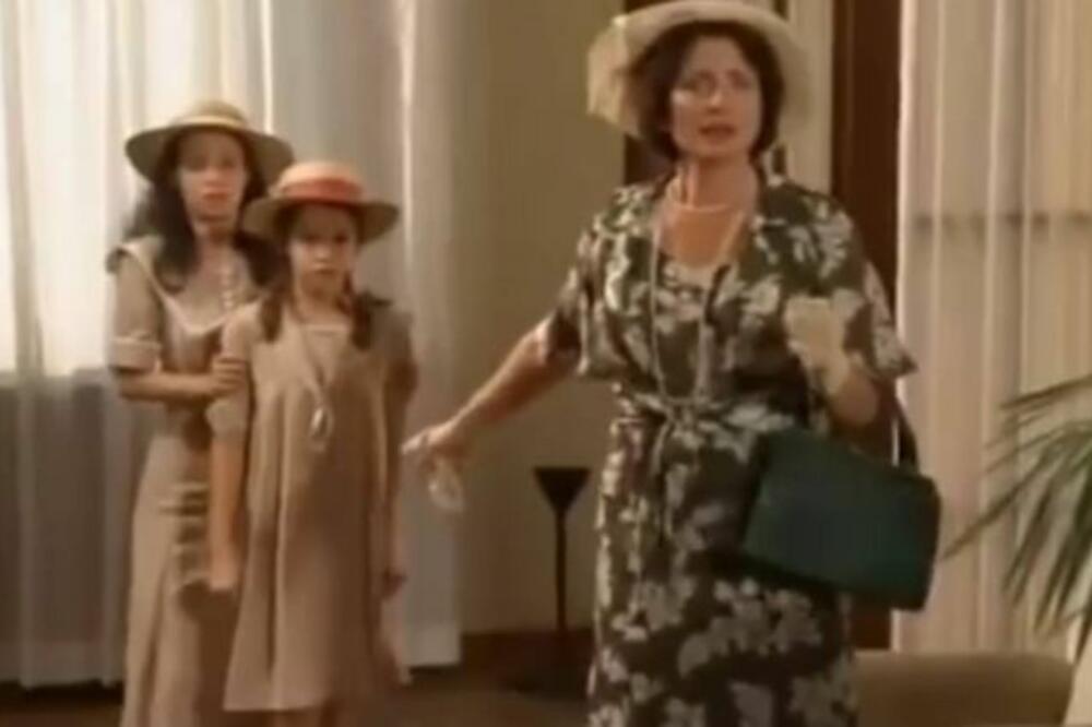 PAMTIMO JE KAO SIMPATIČNU DEVOJČICU IZ SERIJE "GREH NJENE MAJKE": Danas je FATALNA CRNKA koja ostavlja bez DAHA