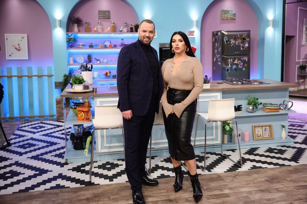 NE PROPUSTITE NEODOLJIVU MUSAKU PORODICE STANKOVIĆ IZ ŽITORAĐE! Gledajte "Majke i snajke" na Kurir televiziji