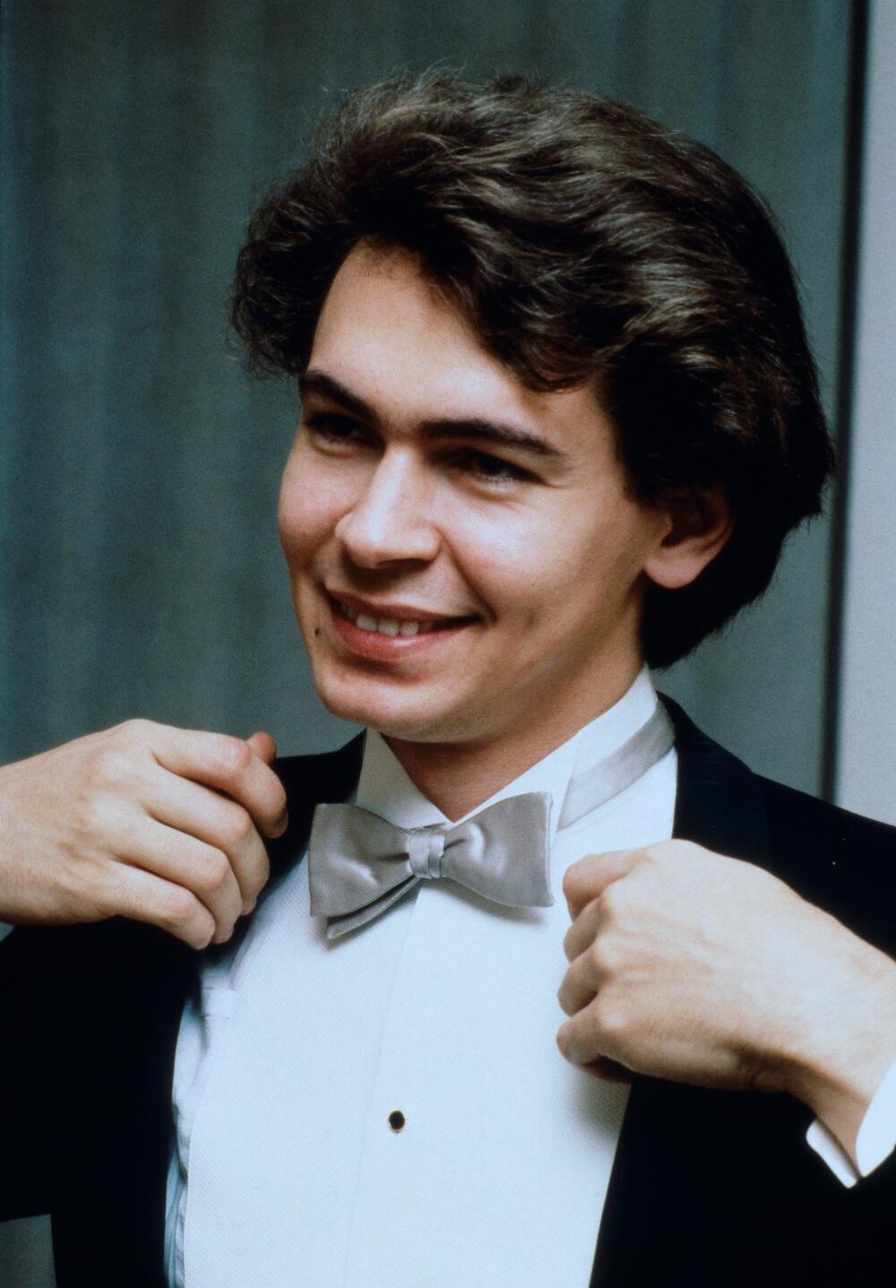 Pogorelić danas živi u svojoj vili na prekrasnoj lokaciji iznad Lugana u Švajcarskoj,