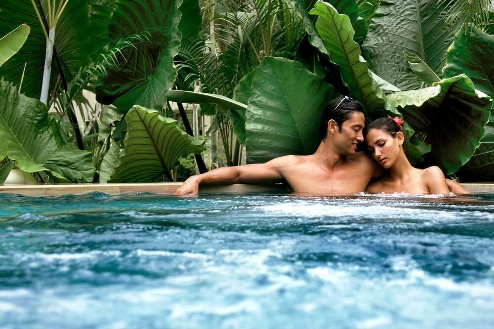 REZERVISALI ROMANTIČNI VIKEND, UŽIVALI U ĐAKUZIJU, A ONDA JE NASTALA NEVIĐENA DRAMA: Sve se preokrenulo u SEKUNDI