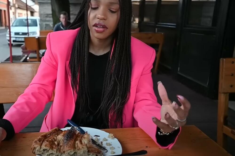 NIJE REKLA DA JE BUREK SA SIROM, ALI... Došla u BOSNU i probala SPECIJALITET, zbog njenih reči GORI BALKAN! (VIDEO)