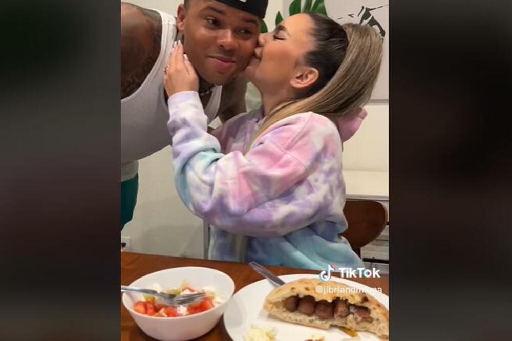 PAR IZ AMERIKE SPREMAO ĆEVAPE, A JEDNA STVAR BODE OČI SVIM BALKANCIMA: Ovo nikako nisu smeli da urade! (VIDEO)