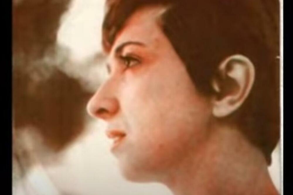 PESMU "MITO BEKRIJO" SVI PEVATE, A EVO KO JU JE NAPISAO: Toliko je postala POPULARNA da je zna pola sveta