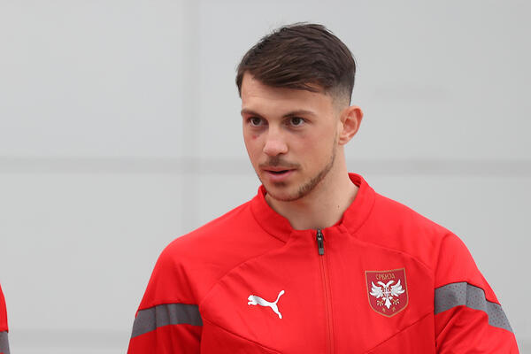 OTAC PRAVI PROBLEME: Samardžiću propada transfer karijere? (FOTO)