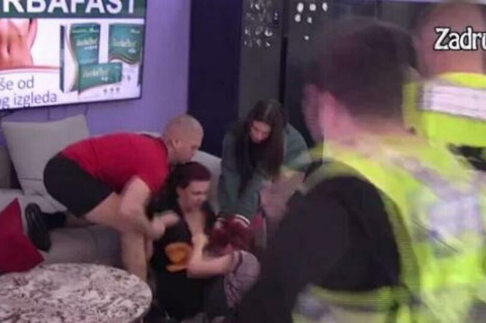 JOŠ JEDNA SCENA BRUTALNOG NASILJA U ZADRUZI ZAPREPAŠĆUJE: Tuča dve zadrugarke ZATRESLA IMANJE