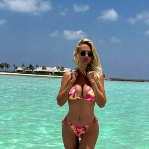 PUTINOVA OMILJENA CICA: Viktorija ISTOPILA Maldive, na nju je SLAB i predsednik Rusije! (FOTO)