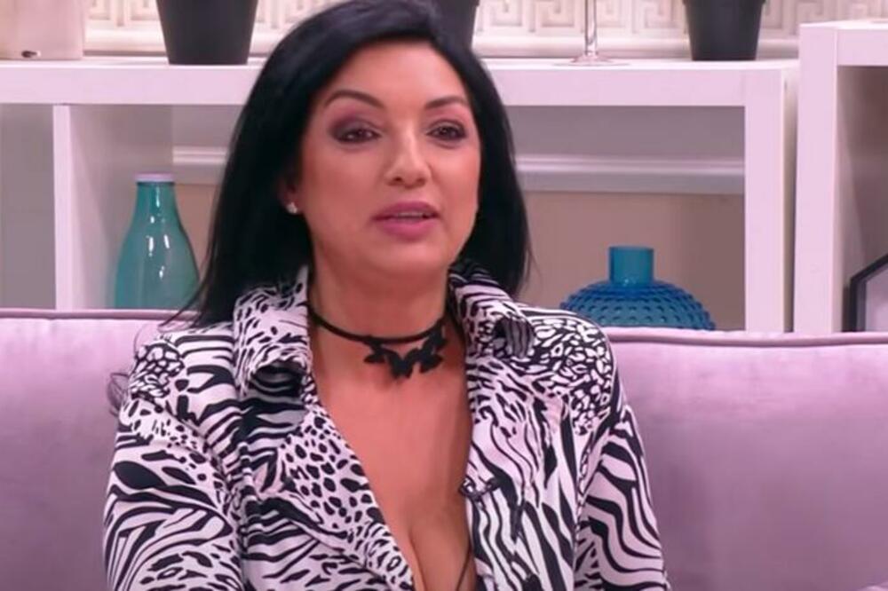 NAŠA PEVAČICA SVE SVOJE BOGATSTVO OSTAVILA JEDNOM ČOVEKU: U tome nije bila SAMA, otkriveno sve o NASLEDSTVU