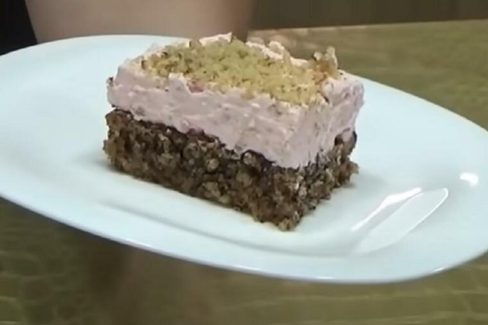 RECEPT ZA GRČKI SELJAČKI KOLAČ KOJI SE TOPI U USTIMA: Priprema je jednostavna, a SASTOJCI JEFTINI (VIDEO)