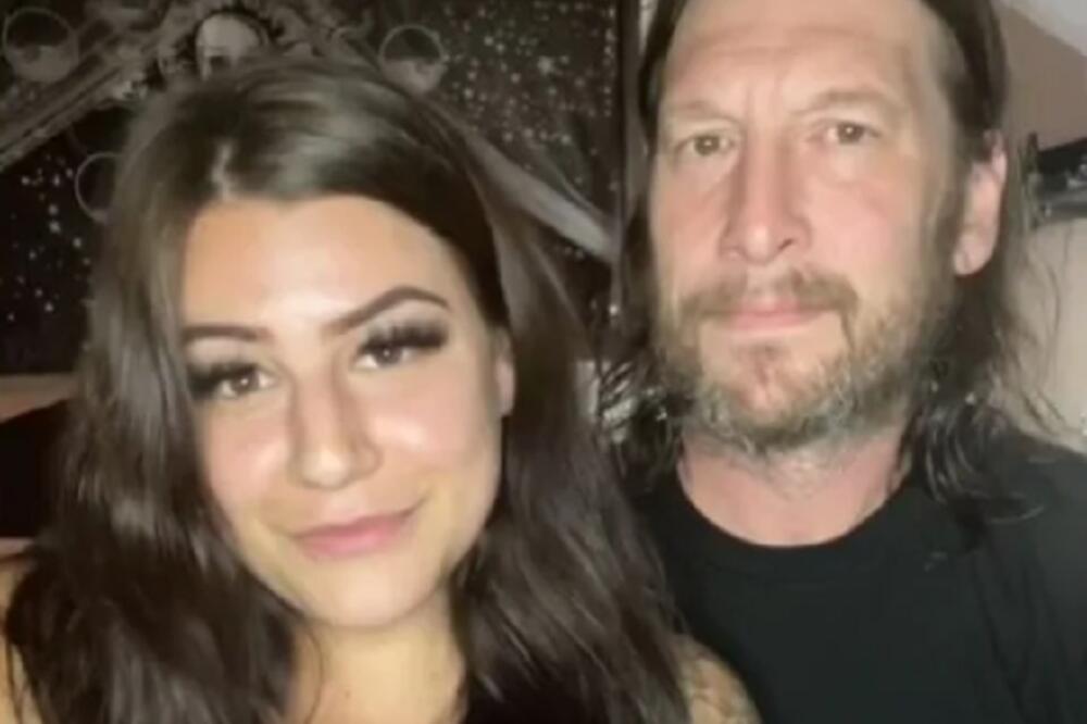 POČELA JE DA ODLAZI SA ŠEFOM NA PIĆE, KOJI JE STARIJI 27 GODINA: I dalje ne može da zaboravi reči njegove majke