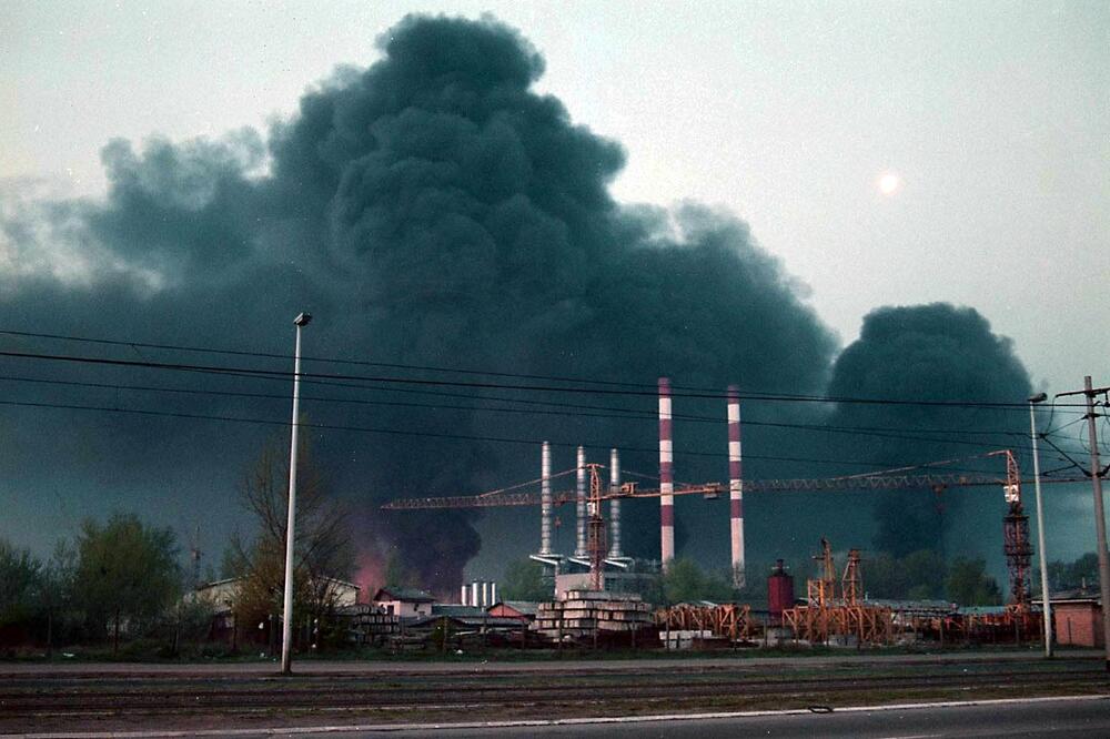 NA DANAŠNJI DAN JE "99. NIŠ ZAVIJEN U CRNO: Poginulo je 16 osoba, među njima i Ljiljana u 7. mesecu trudnoće