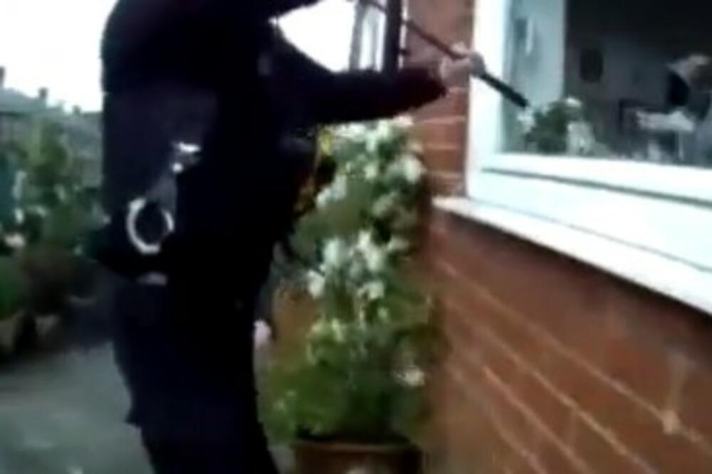 TINU MUŽ IZBO NOŽEM 29 PUTA, ZAKLJUČAO I OSTAVIO DA UMRE: Spasila se PUKOM SREĆOM, objavljen snimak SPASAVANJA