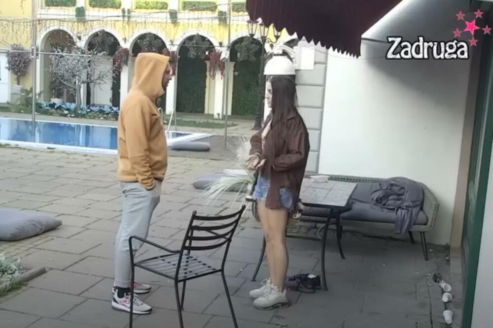 NAJPOZNATIJA LJUBAVNICA IZGUBILA KONTROLU! Kao RAZJARENI BIK razbijala STAKLO, uznemirujuća SCENA POTRESLA SVE