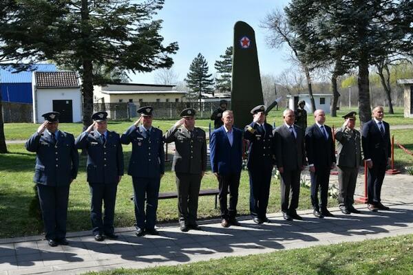 U Novom Sadu obeležen Dan sećanja na žrtve bombardovanja 1999. godine