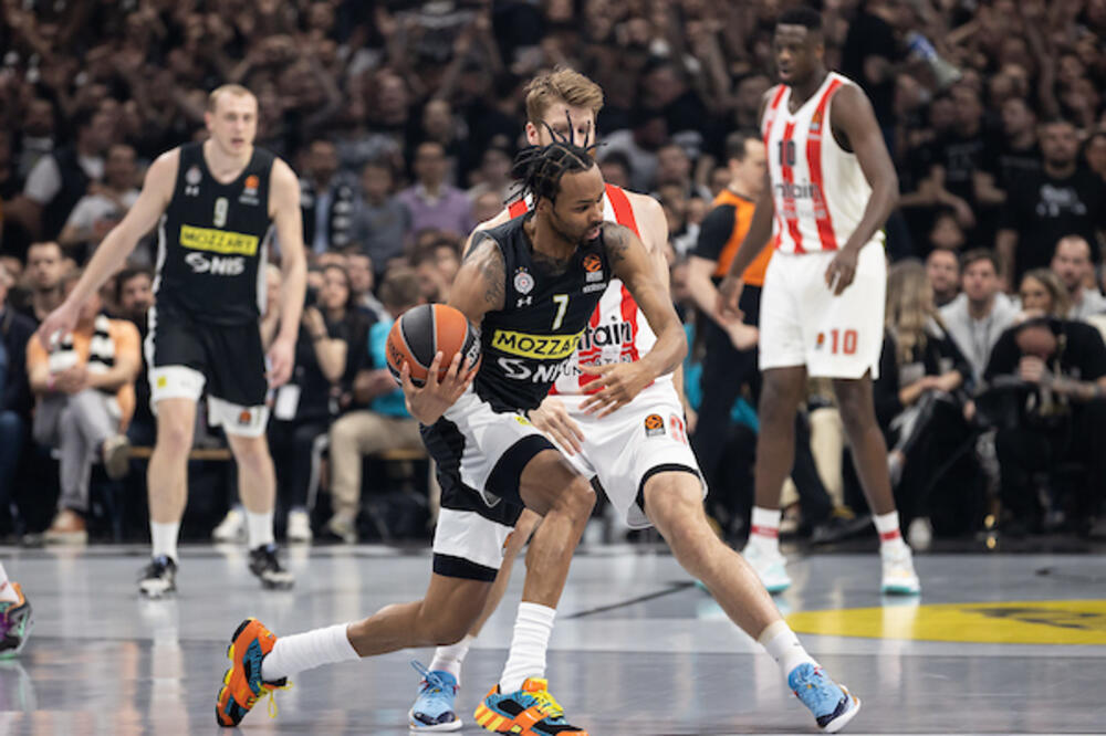 KOŠARKAŠKI ZEMLJOTRES! NBA as potpisuje za 6 miliona! (FOTO)