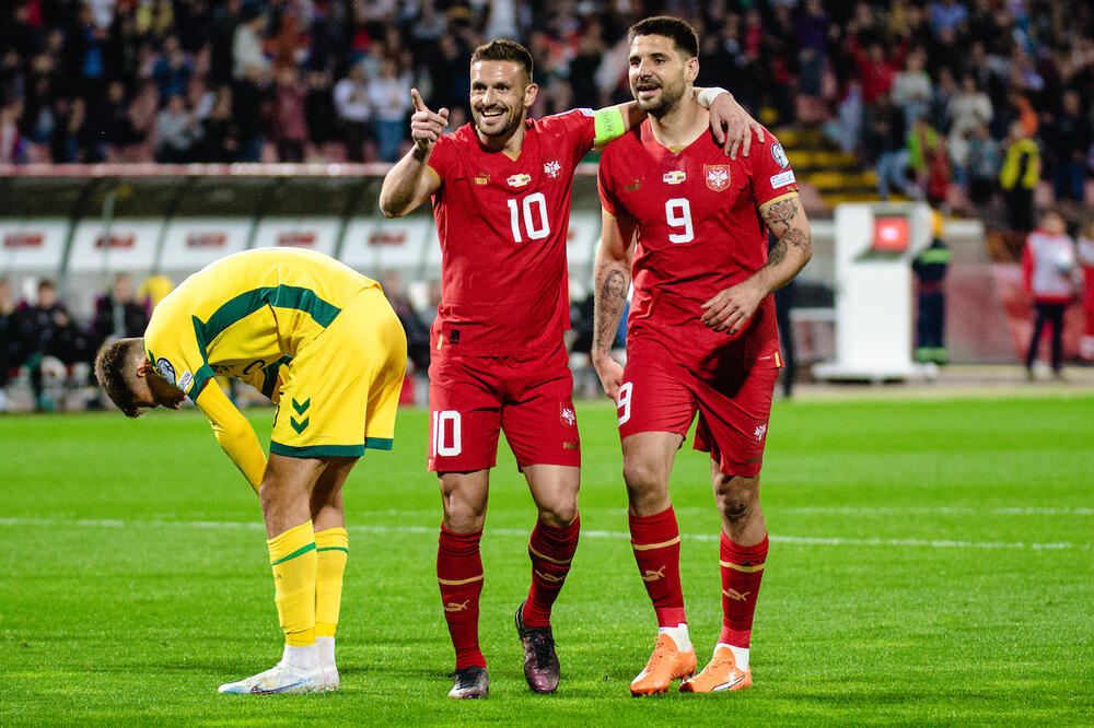 MITROVIĆ UDARIO NA LEGENDU ZBOG KAPITENA: Voleo bi i on kao Tadić, ali je pustio stomak...