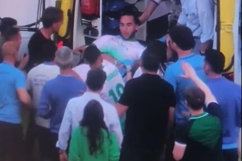 UZNEMIRUJUĆ SNIMAK IZ ŠPANIJE, GUDELJOV BRAT SE SRUŠIO USRED MEČA: Hitno prebačen u bolnicu (VIDEO)