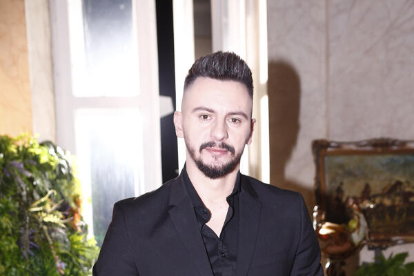 NIJE PRISTALICA RASIPANJA, ALI... Emir Đulović za Espreso otkrio NA ŠTA DAJE NAJVIŠE NOVCA: Sada je sve JASNO