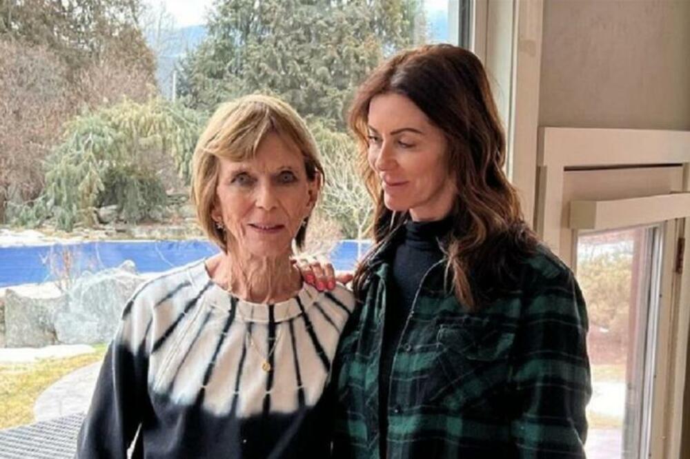 NAJZGODNIJA BAKA IMA SKORO 100 GODINA I OTKRIVA SVOJU TAJNU: Evo šta radi da bi IMALA TELO DEVOJKE (VIDEO)