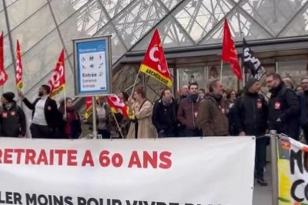 DEMONSTRANTI BLOKIRALI LUVR: Izazvali BES turista (VIDEO)