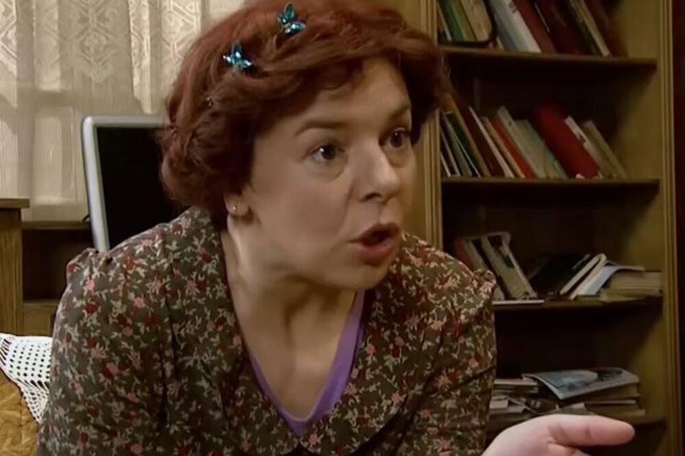 ZVEZDA SERIJE LUD ZBUNJEN NORMALAN DOŽIVELA JEZIVU TRAGEDIJU: Smrt njenog SINA ledi KRV U ŽILAMA