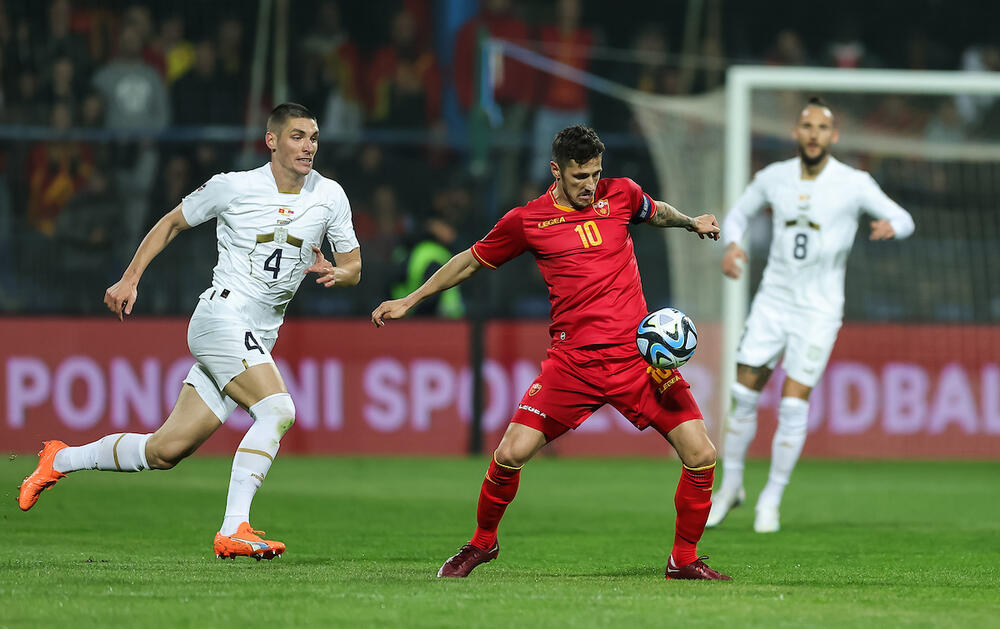 Stevan Jovetić na utakmici Crne Gore i Srbije