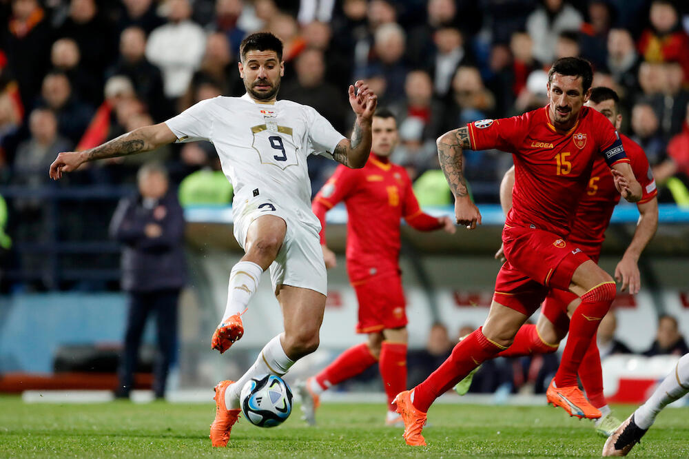 BIVŠI FUDBALER PARTIZANA MISLI DA SRBIJA IMA SLABU TAČKU: Crnogorci će to probati da iskoriste u Beogradu!