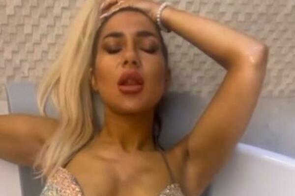 ISCUREO PRIVATNI SNIMAK JOVANE JEREMIĆ: Golišava se MAZI po telu i pravi 18+ poze, VIDEO DOSTUPAN JAVNO
